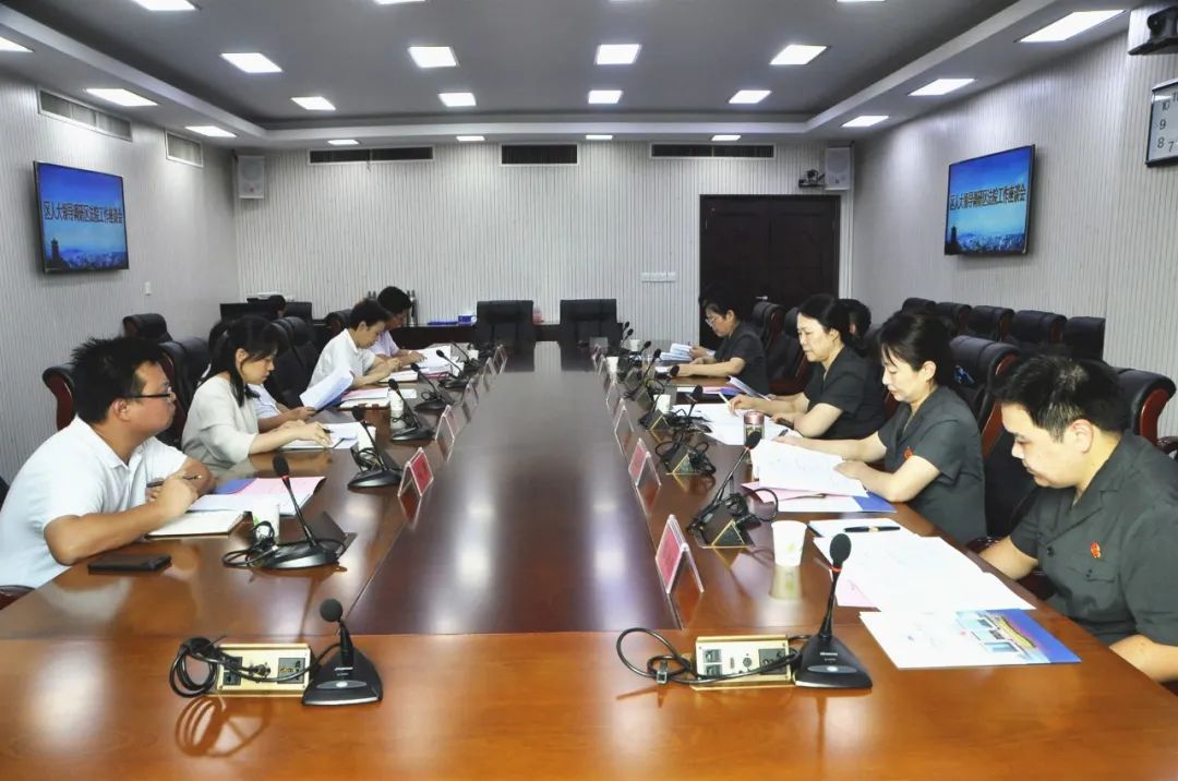 区人大常委会副主任苏民益一行调研洪山区法院工作.jpg